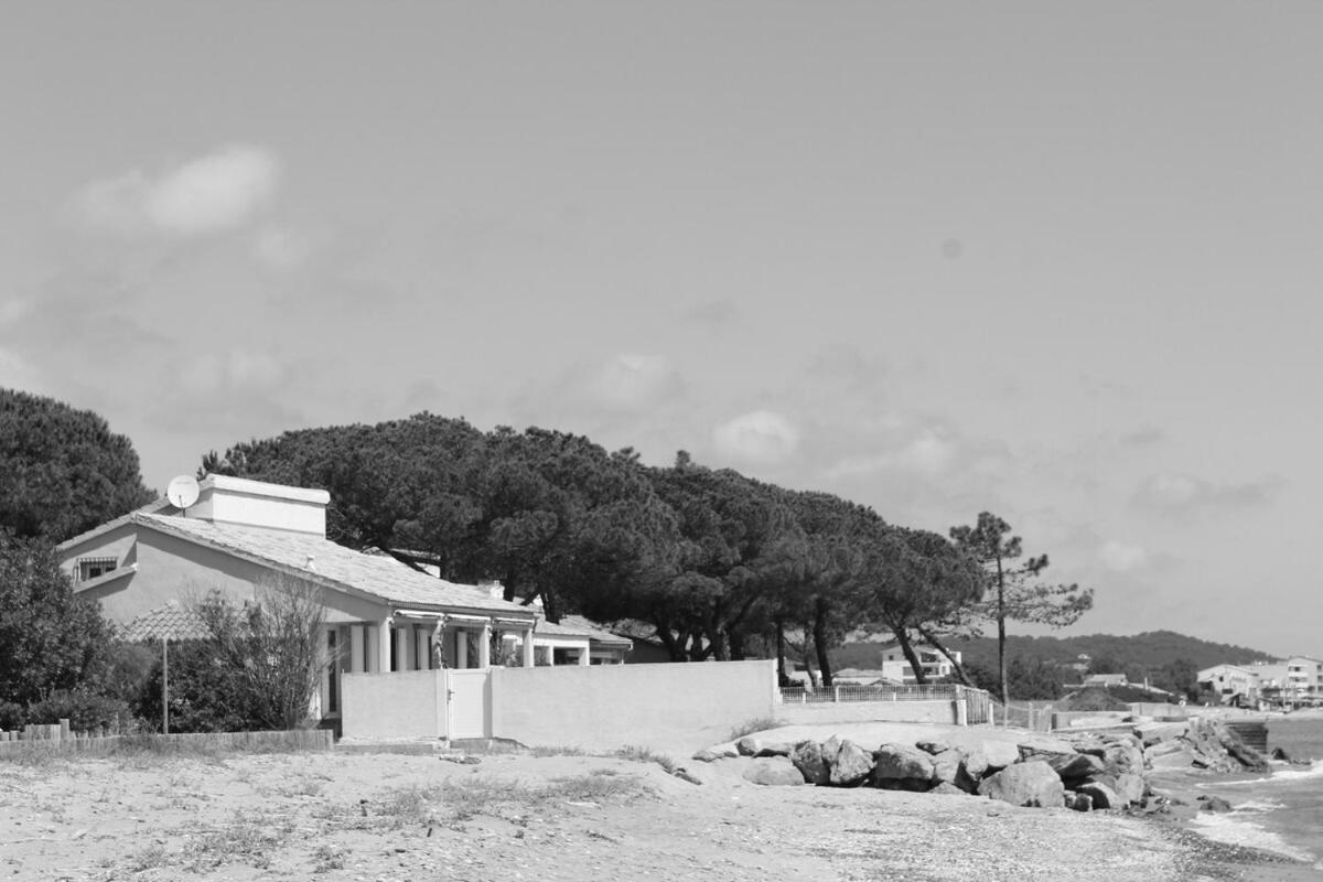 산-니콜라오 Bord de mer, pieds dans l'eau, vue panoramique 빌라 외부 사진